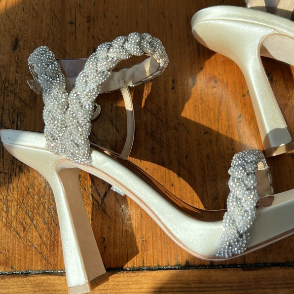 Badgley Mischka Fennel Braided Spool Heel - Picture 8 of 11